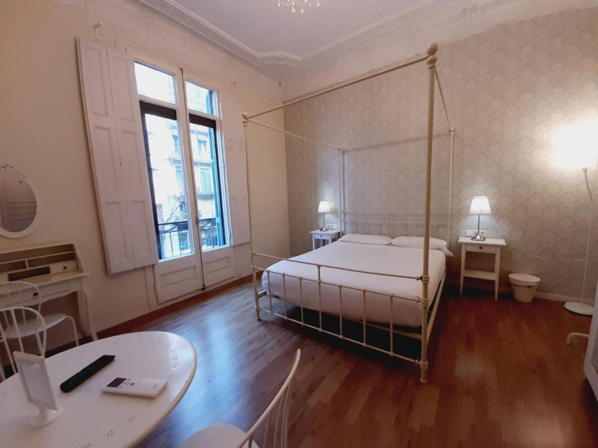 Lumine Luxury Suites By Gaiarooms バルセロナ エクステリア 写真